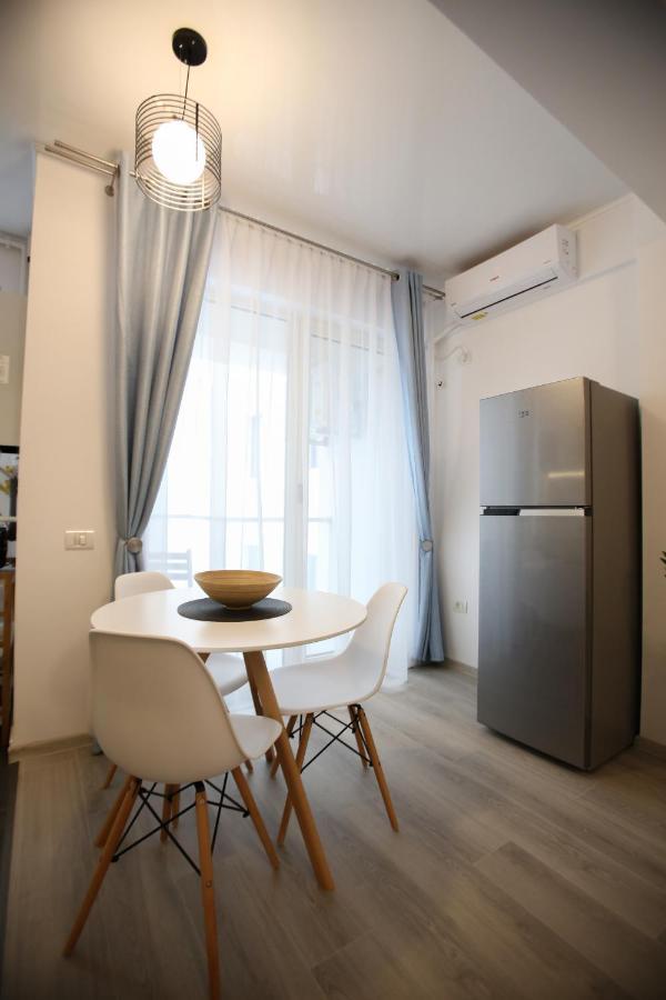 Premium Studios Mamaia Nord - Marea La 50M Năvodari Kültér fotó