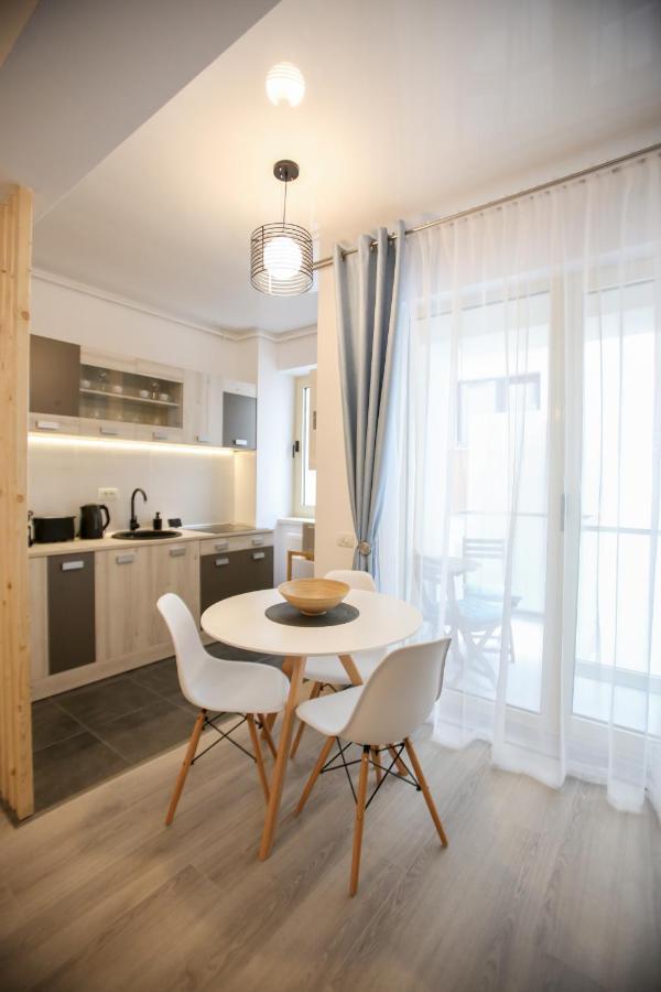 Premium Studios Mamaia Nord - Marea La 50M Năvodari Kültér fotó